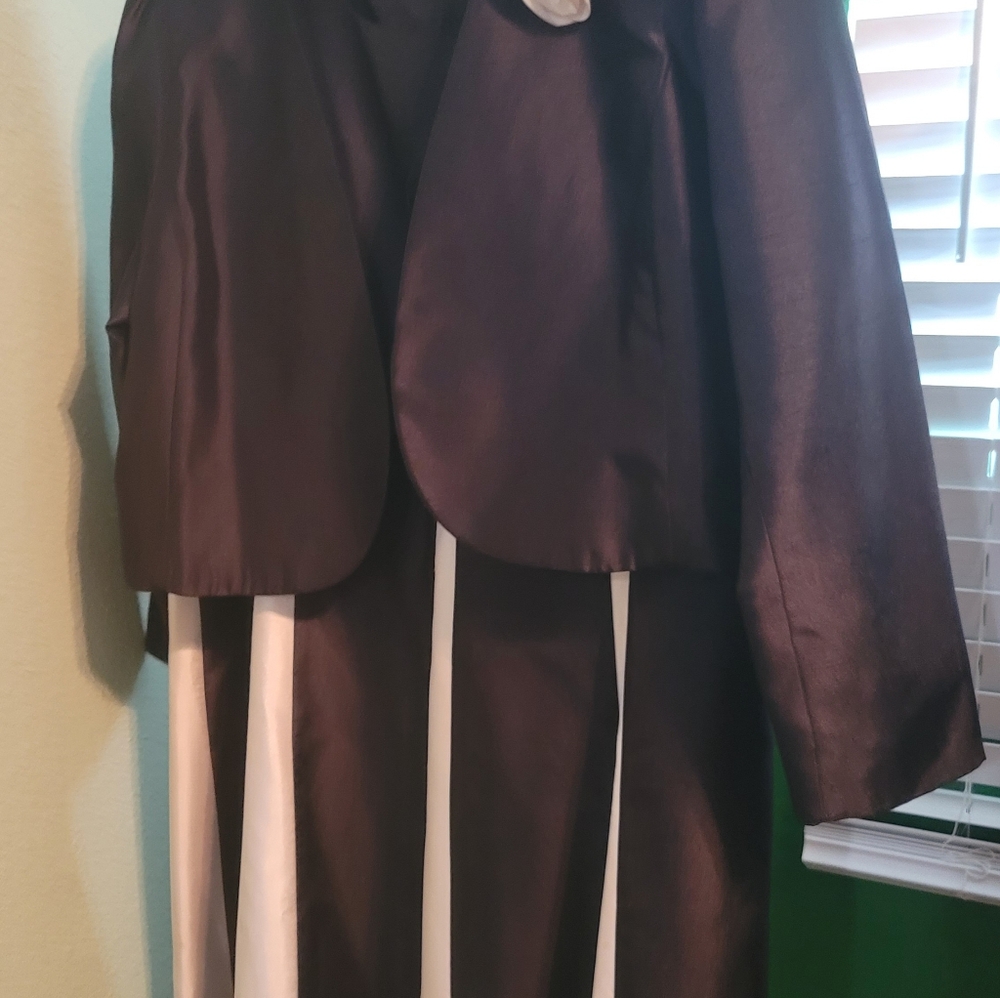 Women's Black & White Two Piece Suit Jacket (Dress & Jacket)